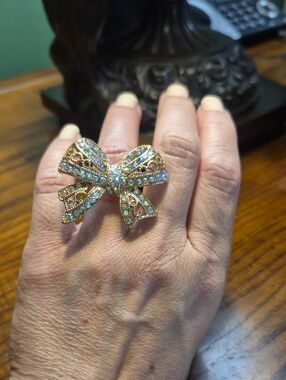 Vintage Bow Statement Ring with Aurora Borealis Crystals 5 3/4